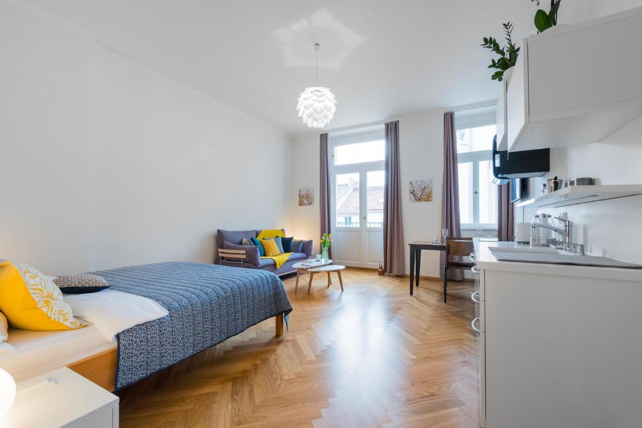 Beautiful Mala Strana Studio By Easybnb Prága Kültér fotó