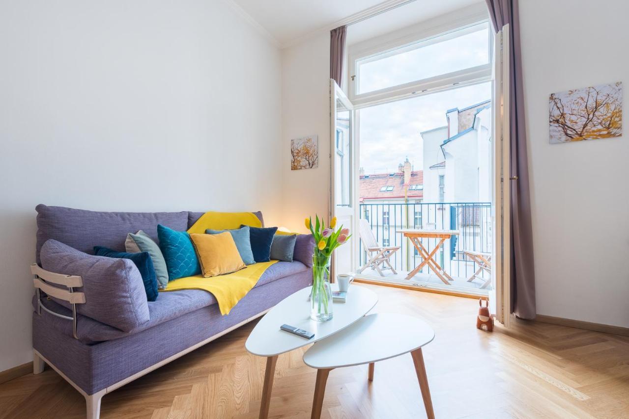 Beautiful Mala Strana Studio By Easybnb Prága Kültér fotó