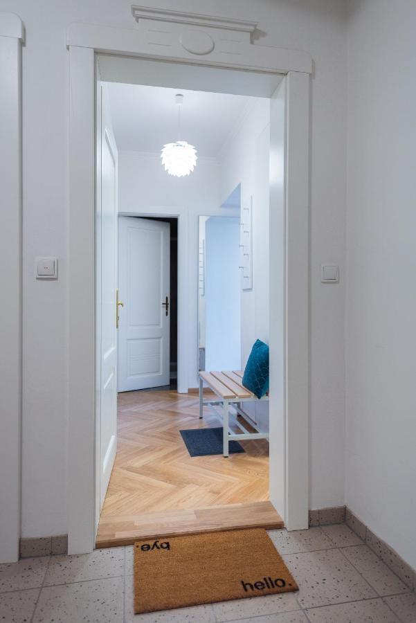 Beautiful Mala Strana Studio By Easybnb Prága Kültér fotó